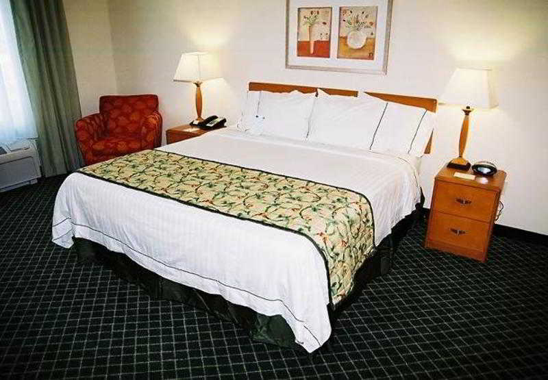 Fairfield Inn & Suites By Marriott Clermont Habitación foto